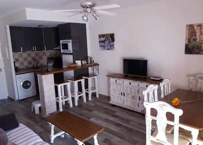 Benal Beach 907